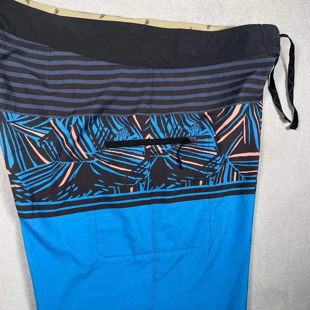 Patagonia Mens 38 Wavefarer Board Shorts Swim Trunks Blue Palm Geometric